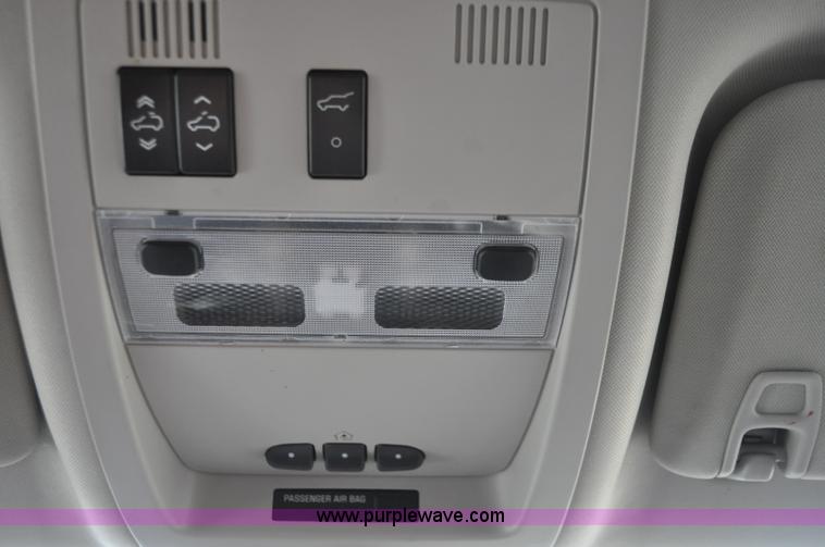 image for item C3222 2007 GMC Yukon XL SLT SUV