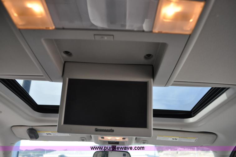 image for item C3222 2007 GMC Yukon XL SLT SUV