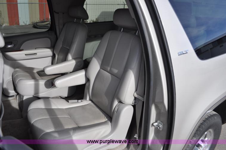 image for item C3222 2007 GMC Yukon XL SLT SUV