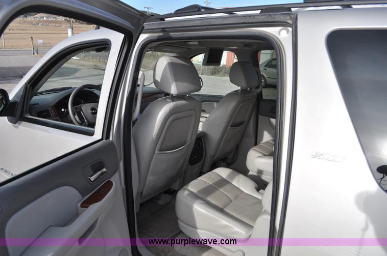 image for item C3222 2007 GMC Yukon XL SLT SUV
