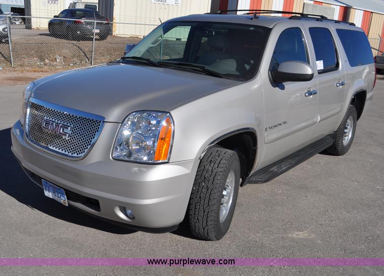image for item C3222 2007 GMC Yukon XL SLT SUV
