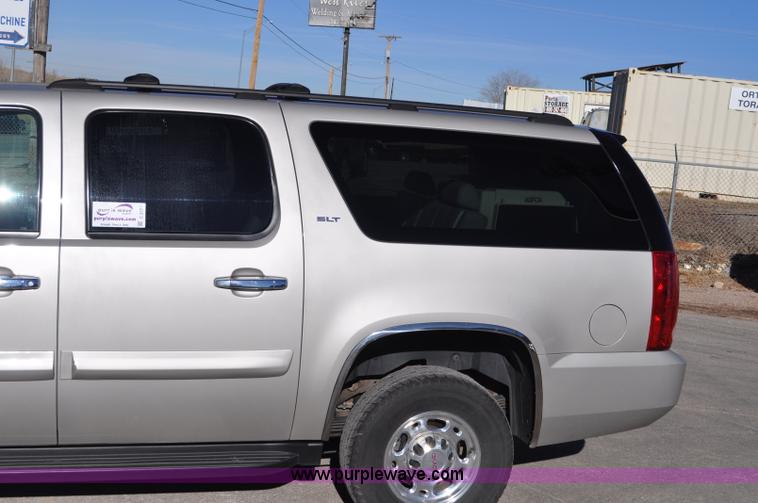 image for item C3222 2007 GMC Yukon XL SLT SUV