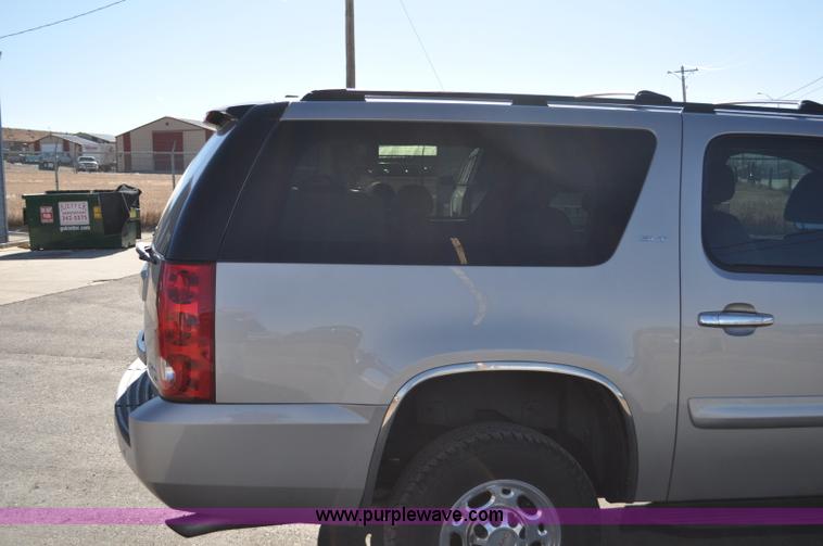 image for item C3222 2007 GMC Yukon XL SLT SUV
