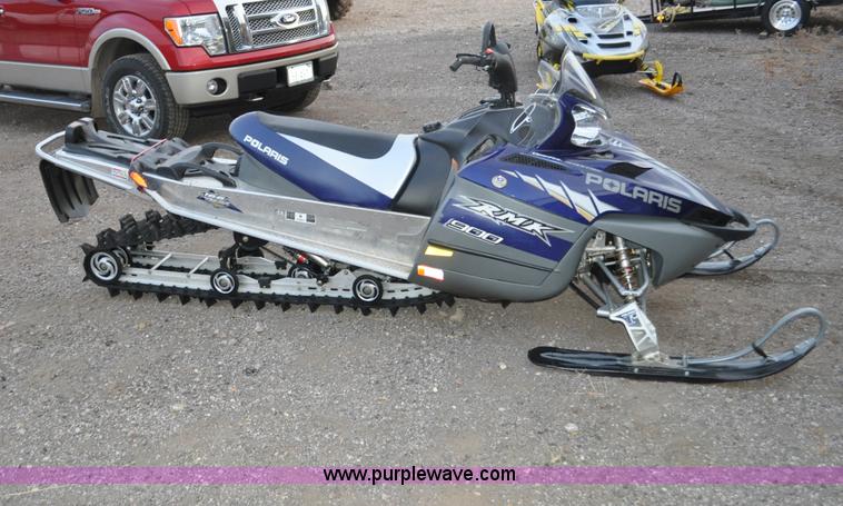 image for item C3236 2005 Polaris RMK 900 snowmobile