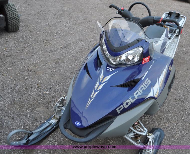 image for item C3236 2005 Polaris RMK 900 snowmobile