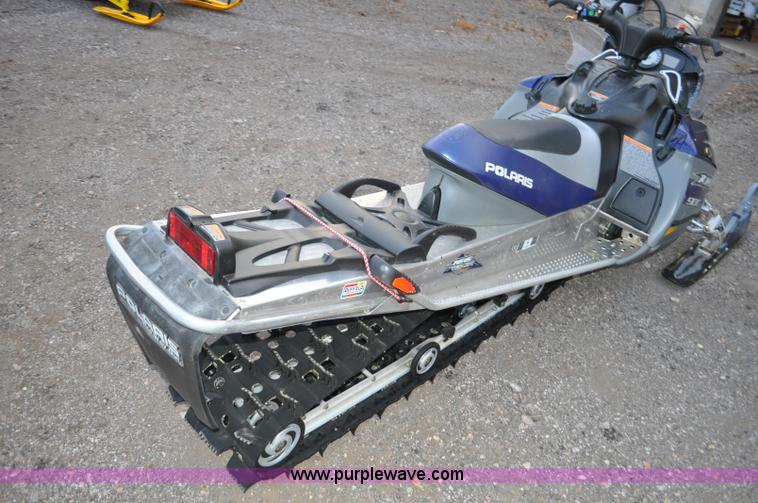 image for item C3236 2005 Polaris RMK 900 snowmobile