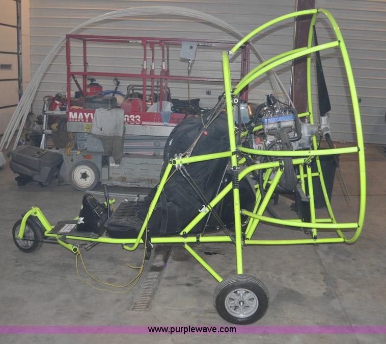 image for item C3239 2000 Six Chuter Inc. Skye Ryder Aerochute glider