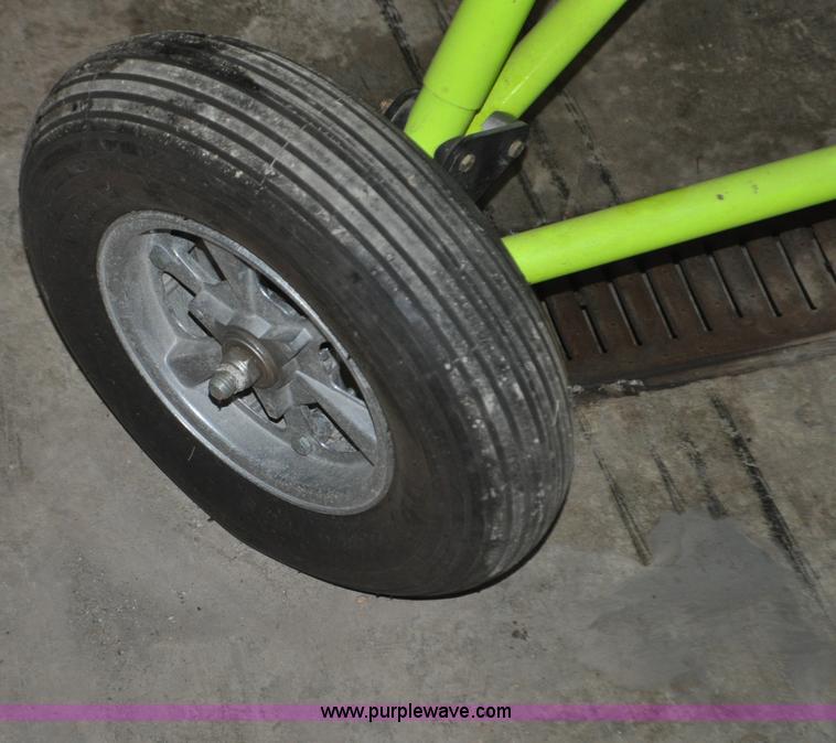 image for item C3239 2000 Six Chuter Inc. Skye Ryder Aerochute glider