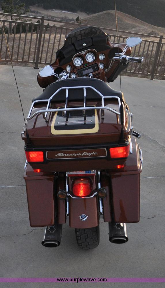 image for item C3241 2008 Harley Davidson FLHTCUSE Screaming Eagle Ultra Classic CVO motorcycle
