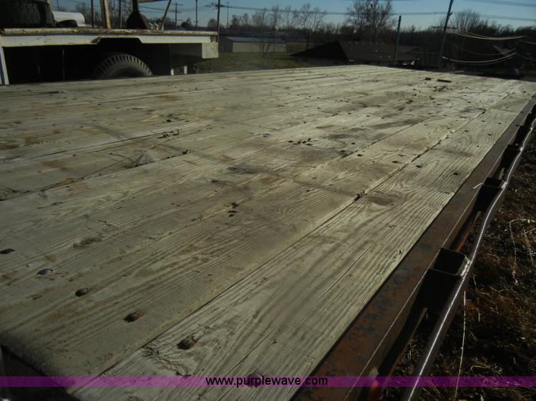 image for item D4661 1998 Oklahoma 35.5' gooseneck trailer