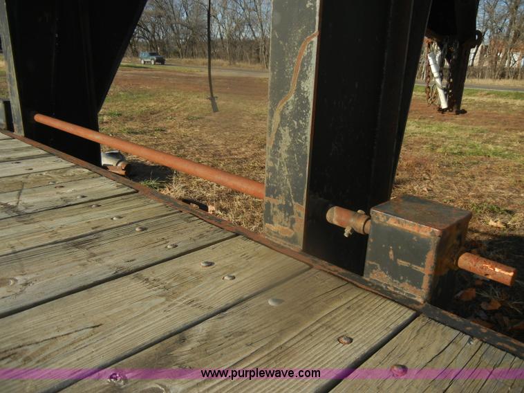 image for item D4661 1998 Oklahoma 35.5' gooseneck trailer