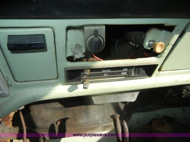 image for item D4688 1972 Ford 750 Franks test FA drilling rig