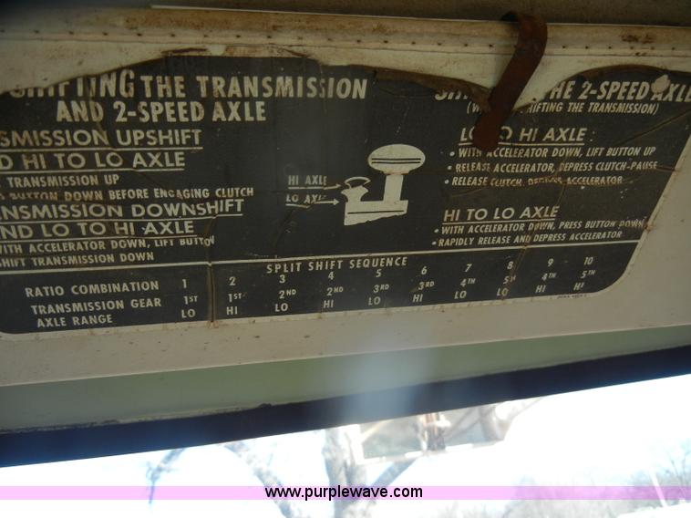 image for item D4688 1972 Ford 750 Franks test FA drilling rig