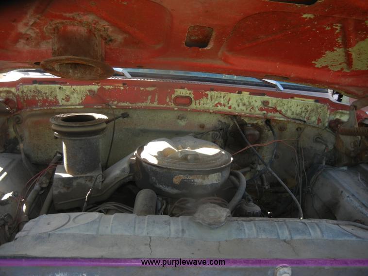 image for item D4688 1972 Ford 750 Franks test FA drilling rig