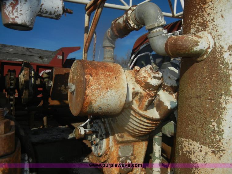 image for item D4688 1972 Ford 750 Franks test FA drilling rig