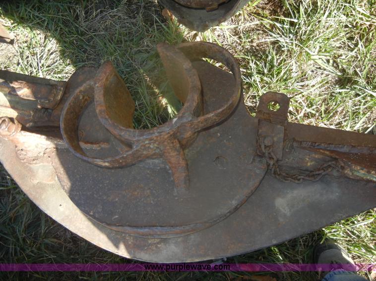 image for item D4688 1972 Ford 750 Franks test FA drilling rig