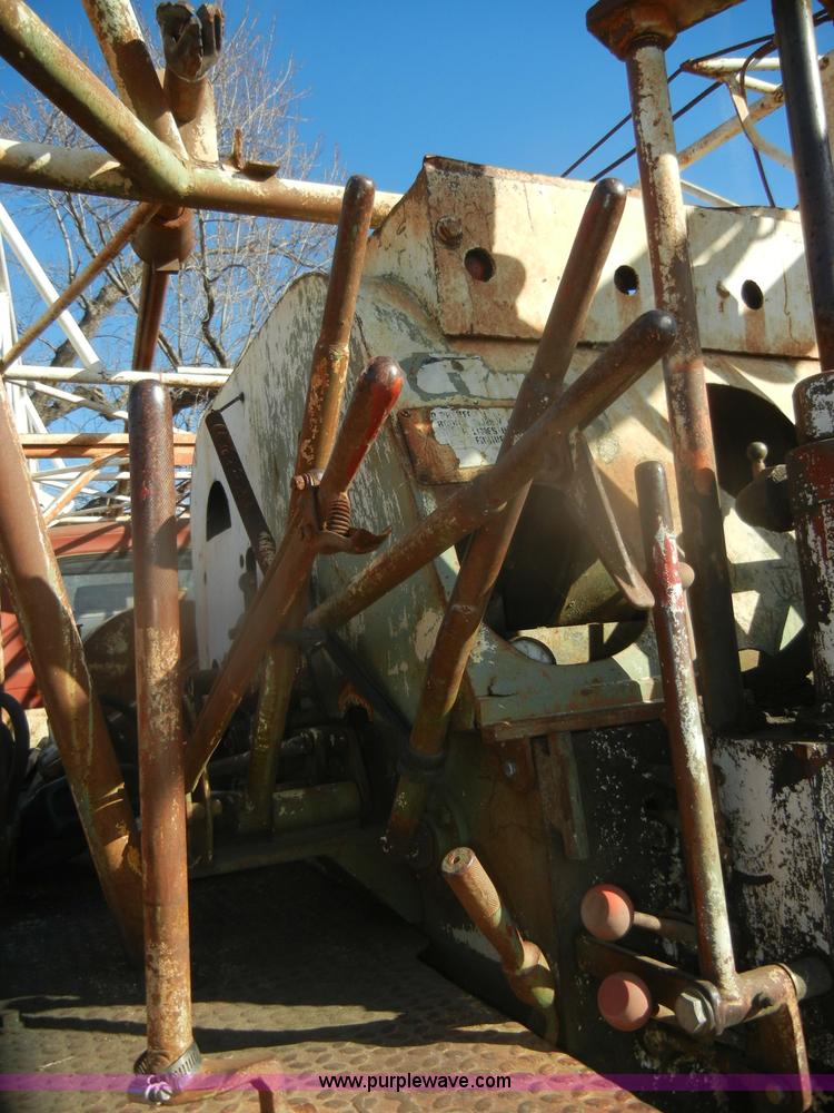 image for item D4688 1972 Ford 750 Franks test FA drilling rig