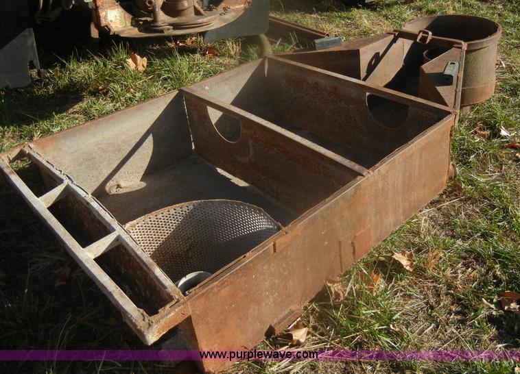 image for item D4688 1972 Ford 750 Franks test FA drilling rig