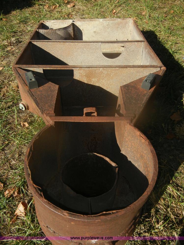 image for item D4688 1972 Ford 750 Franks test FA drilling rig