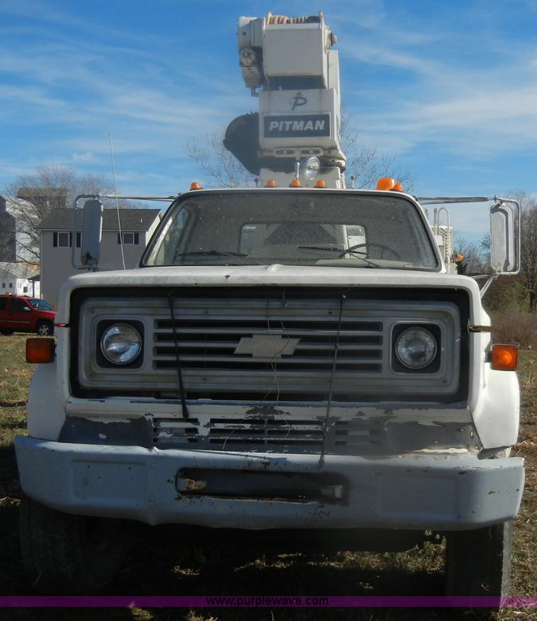 image for item D4702 1983 Chevrolet Kodiak C70 Pitman Polecat flatbed truck