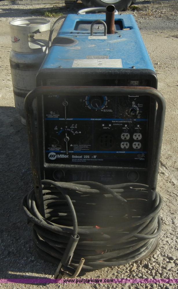 image for item D4704 Miller Bobcat 225 propane welder/generator