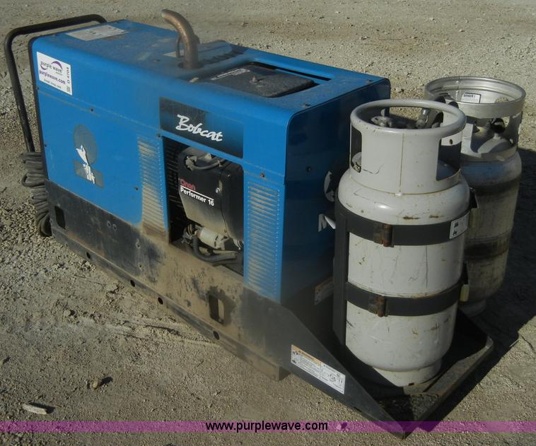 image for item D4704 Miller Bobcat 225 propane welder/generator