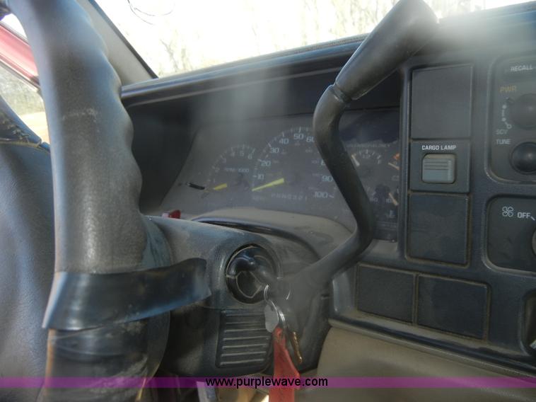 image for item D4705 1998 Chevrolet Silverado 3500 pickup truck