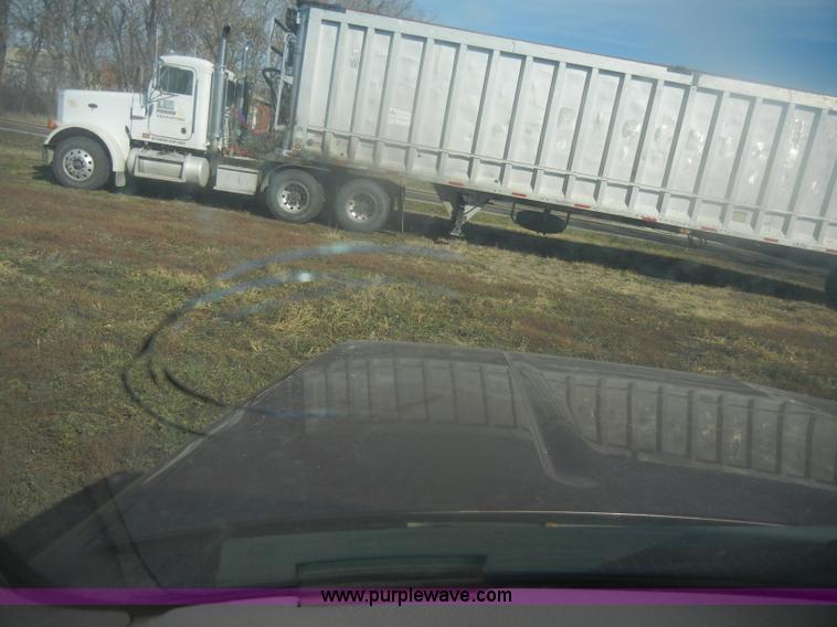 image for item D4705 1998 Chevrolet Silverado 3500 pickup truck