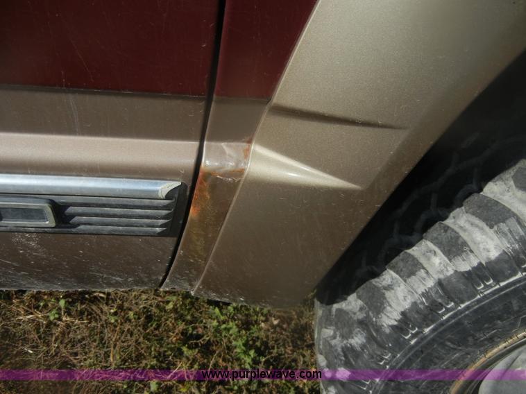 image for item D4705 1998 Chevrolet Silverado 3500 pickup truck