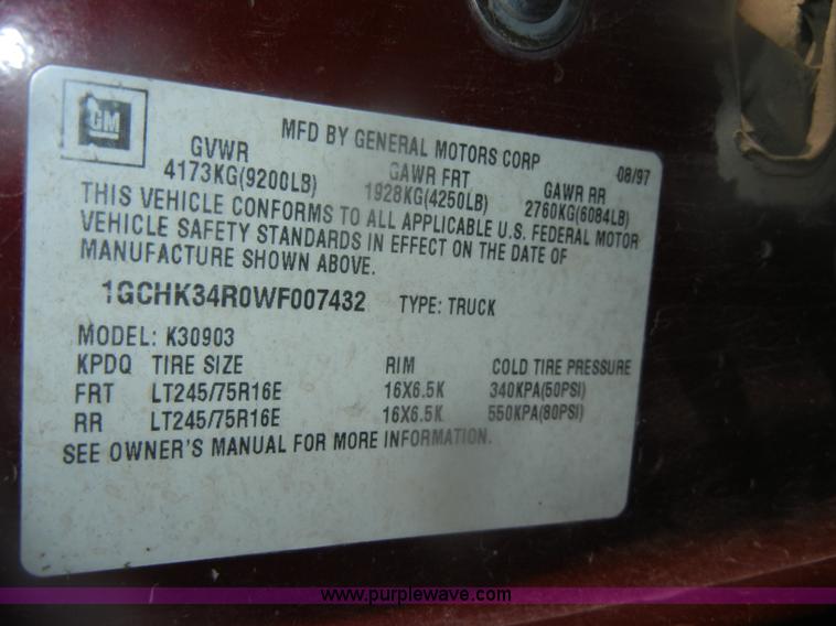 image for item D4705 1998 Chevrolet Silverado 3500 pickup truck