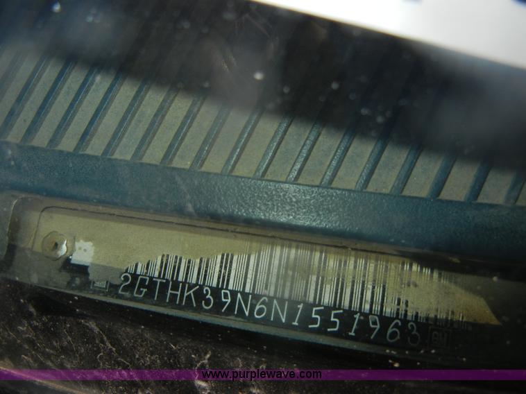 image for item D4706 1992 GMC Sierra 3500 SLE pickup truck