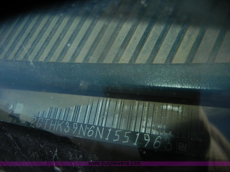 image for item D4706 1992 GMC Sierra 3500 SLE pickup truck