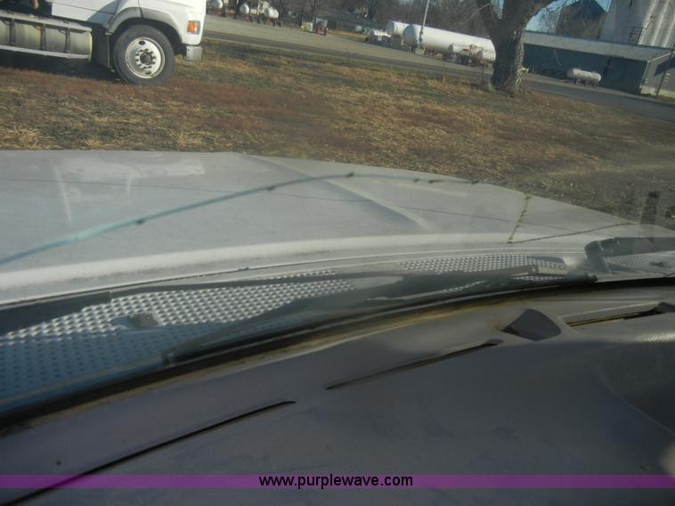 image for item D4708 1996 Ford F150 XL pickup truck