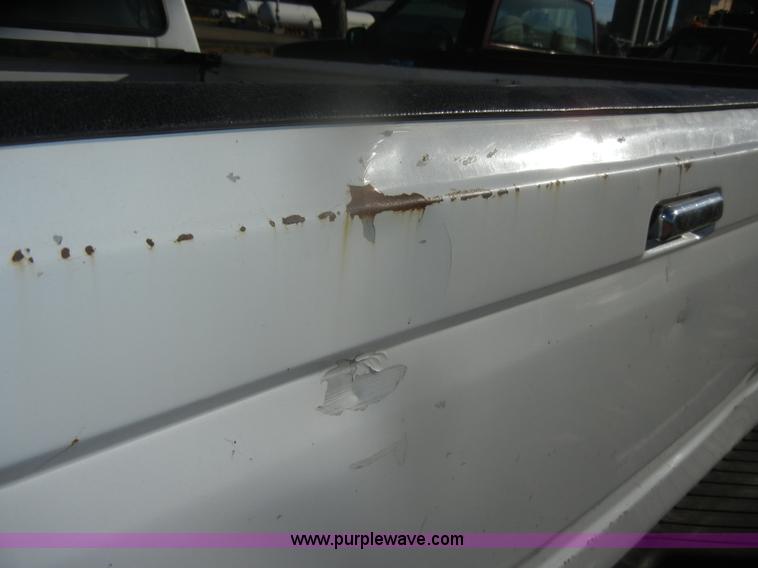 image for item D4708 1996 Ford F150 XL pickup truck