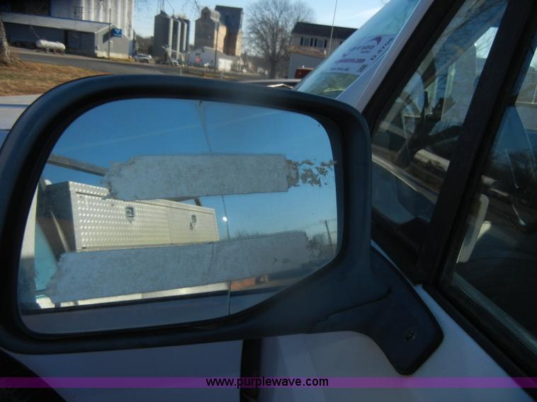 image for item D4708 1996 Ford F150 XL pickup truck