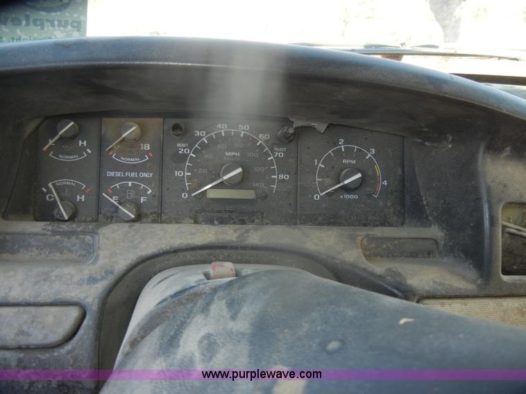 image for item D4709 1992 Ford F350 service truck