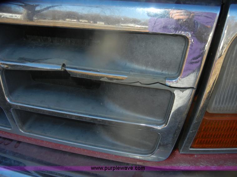 image for item D4709 1992 Ford F350 service truck