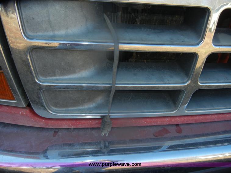 image for item D4709 1992 Ford F350 service truck