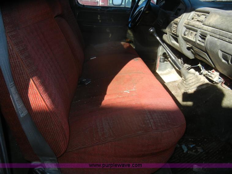 image for item D4709 1992 Ford F350 service truck