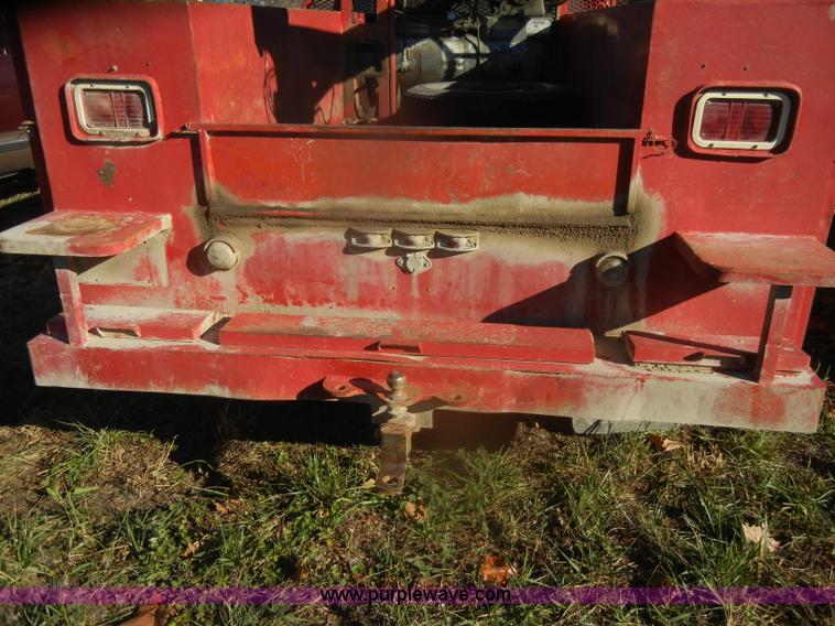image for item D4709 1992 Ford F350 service truck