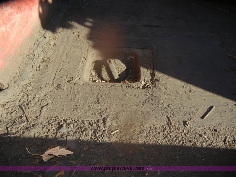 image for item D4709 1992 Ford F350 service truck