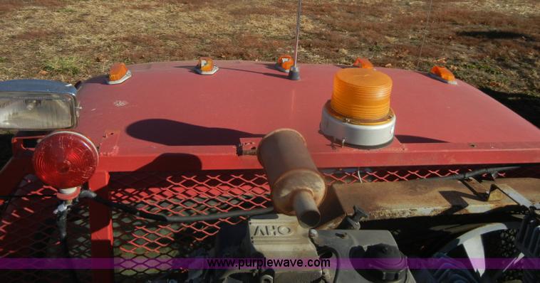 image for item D4709 1992 Ford F350 service truck