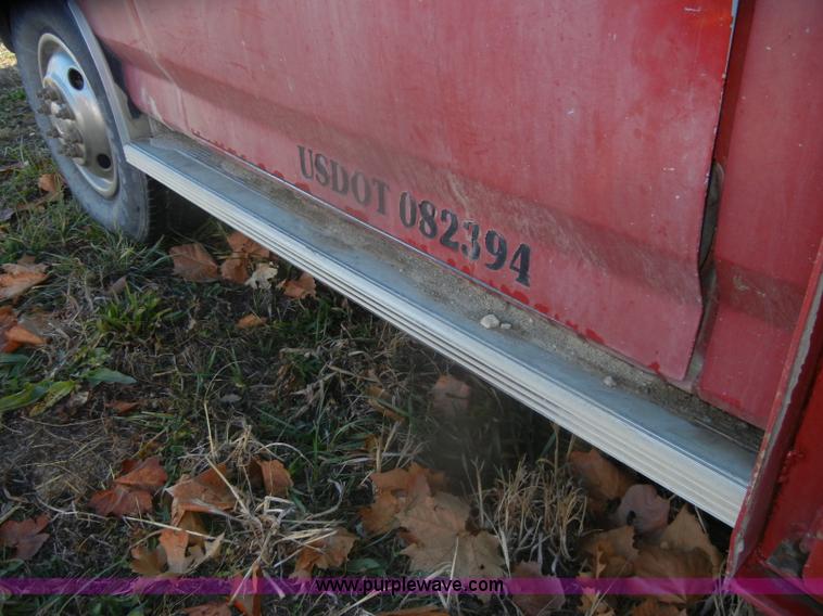 image for item D4709 1992 Ford F350 service truck