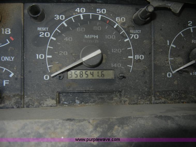 image for item D4709 1992 Ford F350 service truck