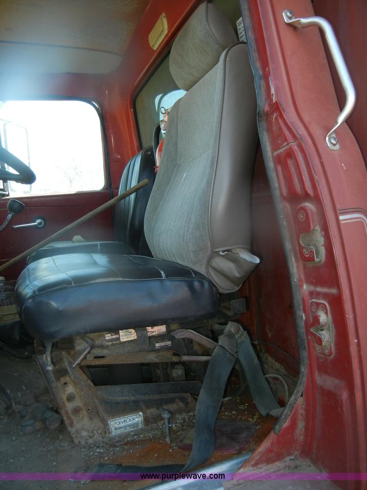 image for item D4710 1974 International Loadstar F1800 truck with dump bed