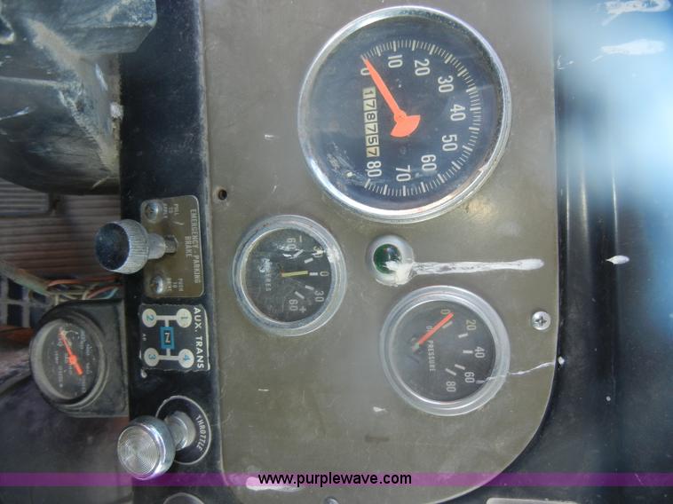 image for item D4710 1974 International Loadstar F1800 truck with dump bed