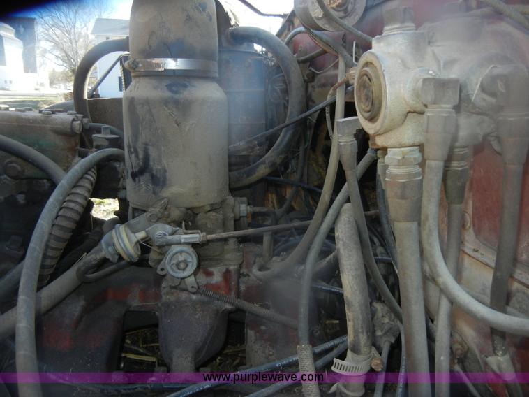 image for item D4710 1974 International Loadstar F1800 truck with dump bed