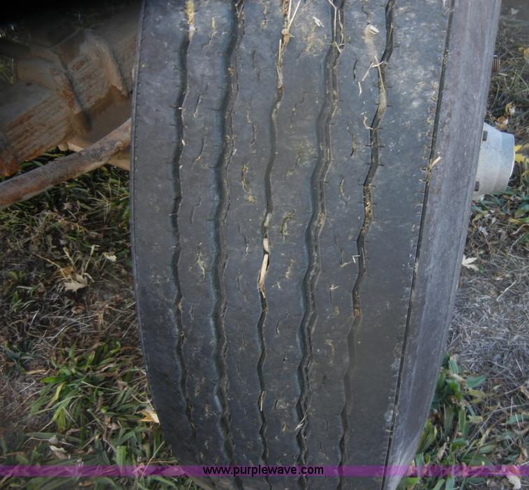 image for item D4710 1974 International Loadstar F1800 truck with dump bed