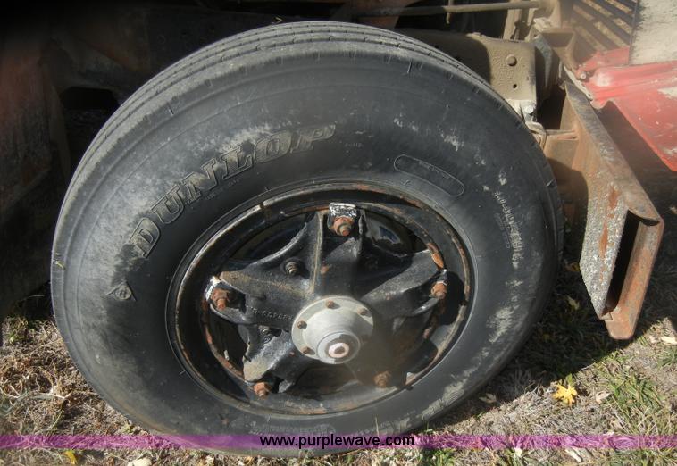 image for item D4710 1974 International Loadstar F1800 truck with dump bed