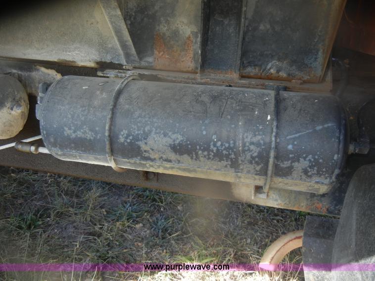 image for item D4710 1974 International Loadstar F1800 truck with dump bed